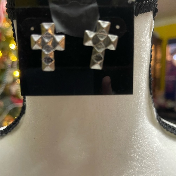 Silver Post Cross earrings - Picture 2 of 2